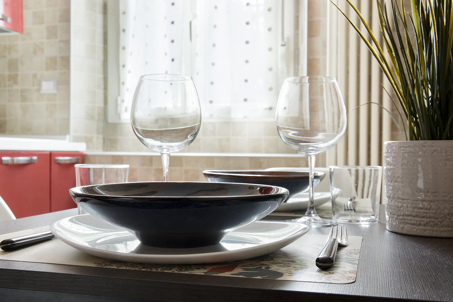 Dettaglio del tavolo da pranzo